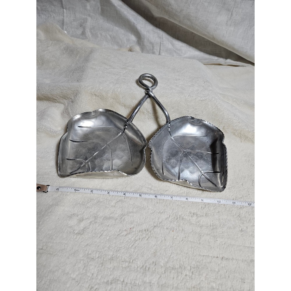 2 Buenilum Aluminum Leaf Dish Tray~ Hand Wrought Hammered w/Curly Vine Handle